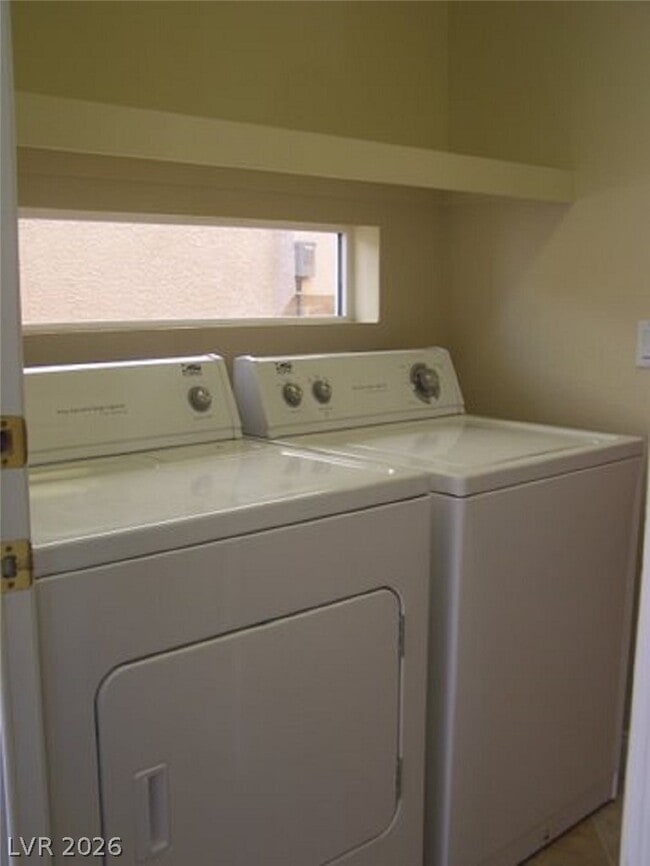 Building Photo - 10866 Dornoch Castle St