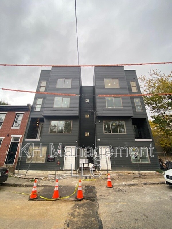 Building Photo - 3932-36 Mt Vernon St