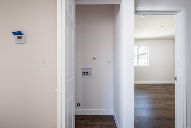 Building Photo - 7058 Willis Ave