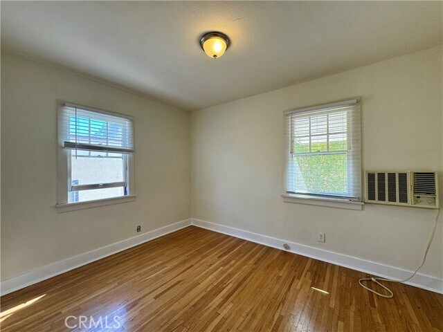 Building Photo - 1714 Gillette Crescent