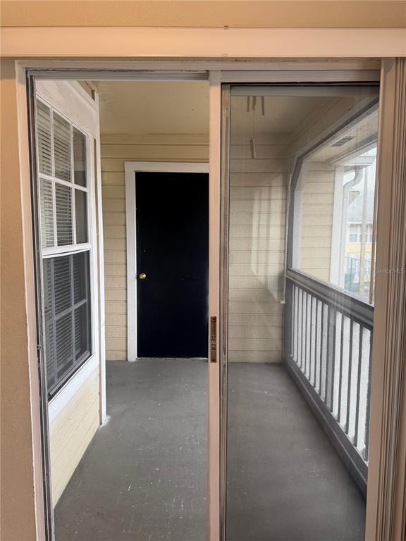 Building Photo - 1049 S Hiawassee Rd