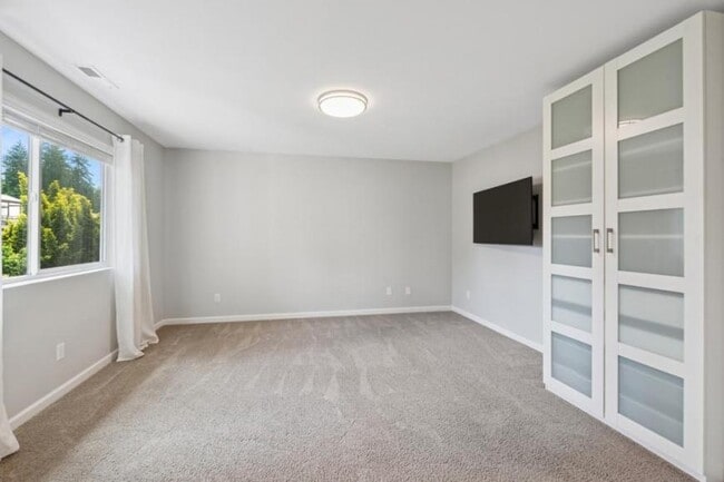 Building Photo - 3 bedroom in Bothell WA 98012