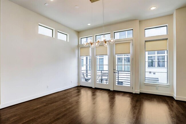 Building Photo - 2106 Colorado St