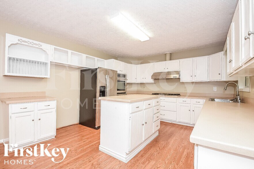 Building Photo - 3954 Rock Mill Pkwy