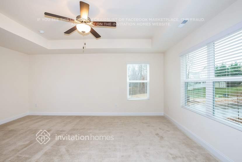 Building Photo - 10003 Maywine Cir