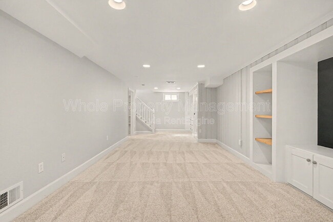 Building Photo - 2646 S Cherokee St