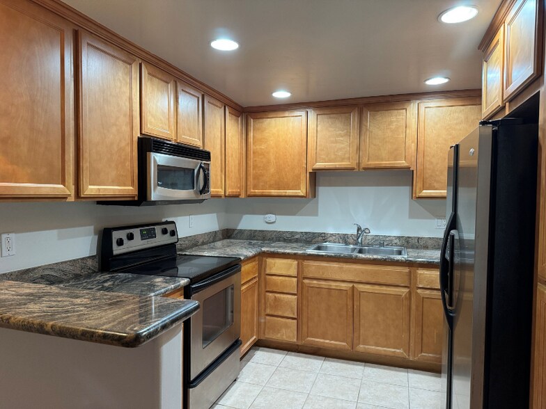 Building Photo - 3993 Jewell St
