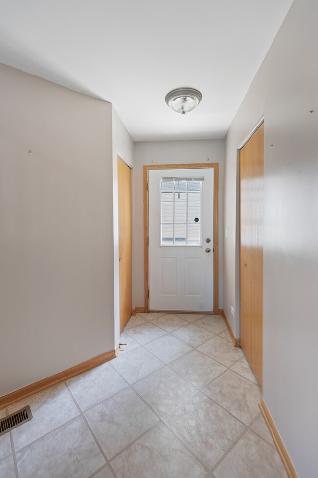 Building Photo - 2479 Stoughton Cir