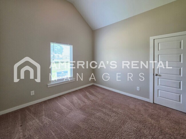 Building Photo - DEPOSIT PENDING!!! - Four Bedroom, Modern Home for Rent in Eastaboga - Available NOW!