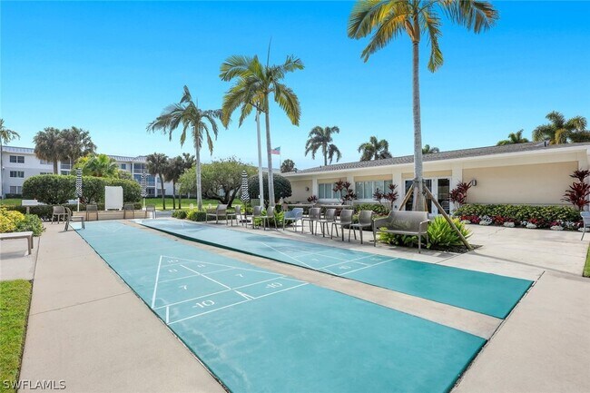 Building Photo - 668 Broad Ave S