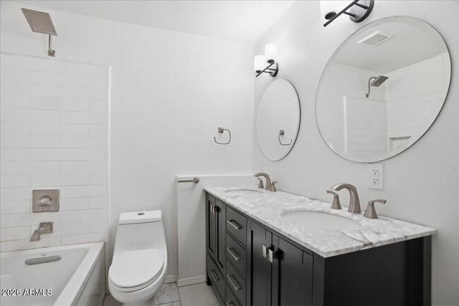 Building Photo - 1935 E El Parque Dr