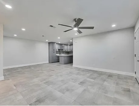 Building Photo - Apollo Beach Condo