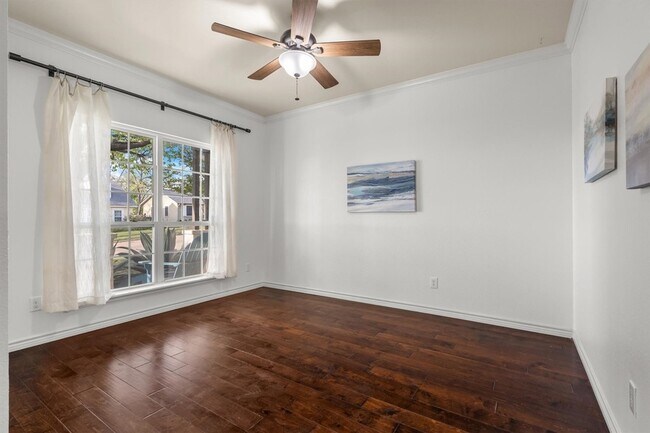 Building Photo - 3700 Linden Ave