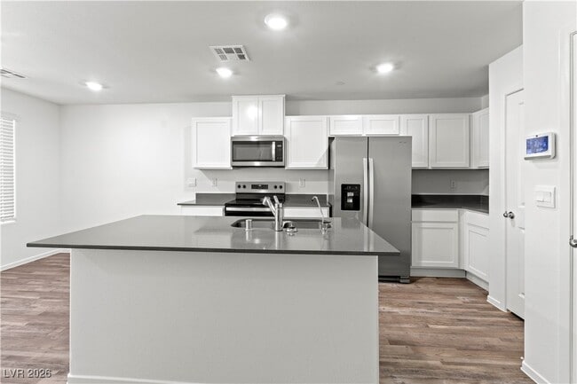 Building Photo - 4919 Olive Mesa Ave