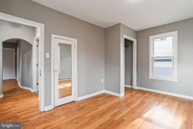 Building Photo - 655 S Potomac St