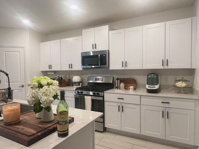 Building Photo - 13413 Sunset Sapphire Ct