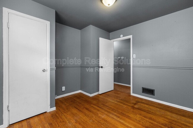 Building Photo - 135 Dundee Cir