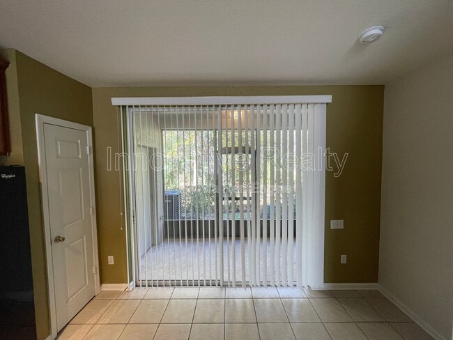 Building Photo - 720 Shropshire Loop