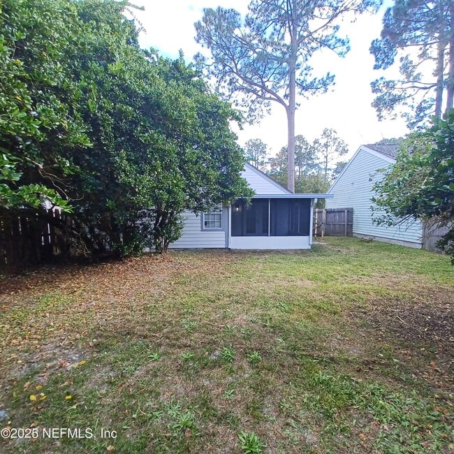 Building Photo - 7775 Mactavish Way S