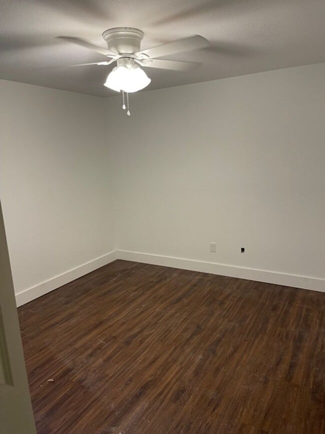 Building Photo - Beautiful single-family home on Ox Bottom ...