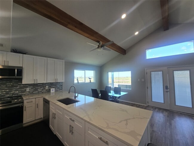 Building Photo - 211 Redfish Dr