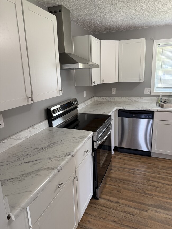 Building Photo - 1273 Halltown Rd