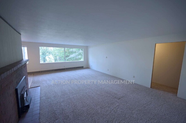 Building Photo - 2 bed 1 bath waterfront home, in Sequim