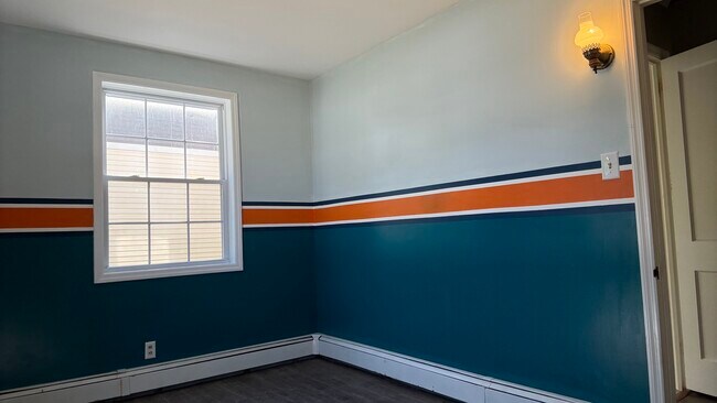 Building Photo - 1014 Circle Dr