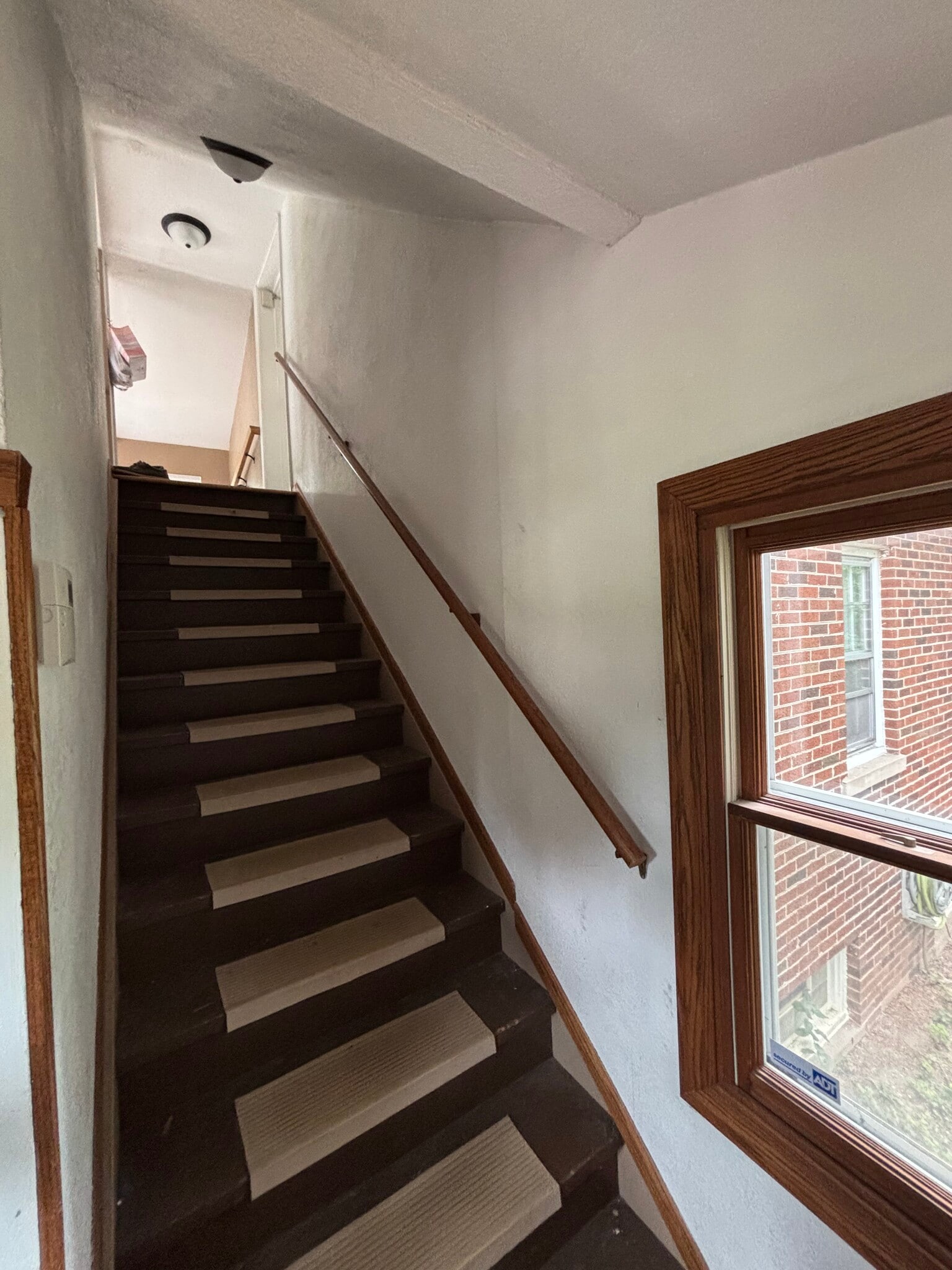 Building Photo - 1510 Summit Ave