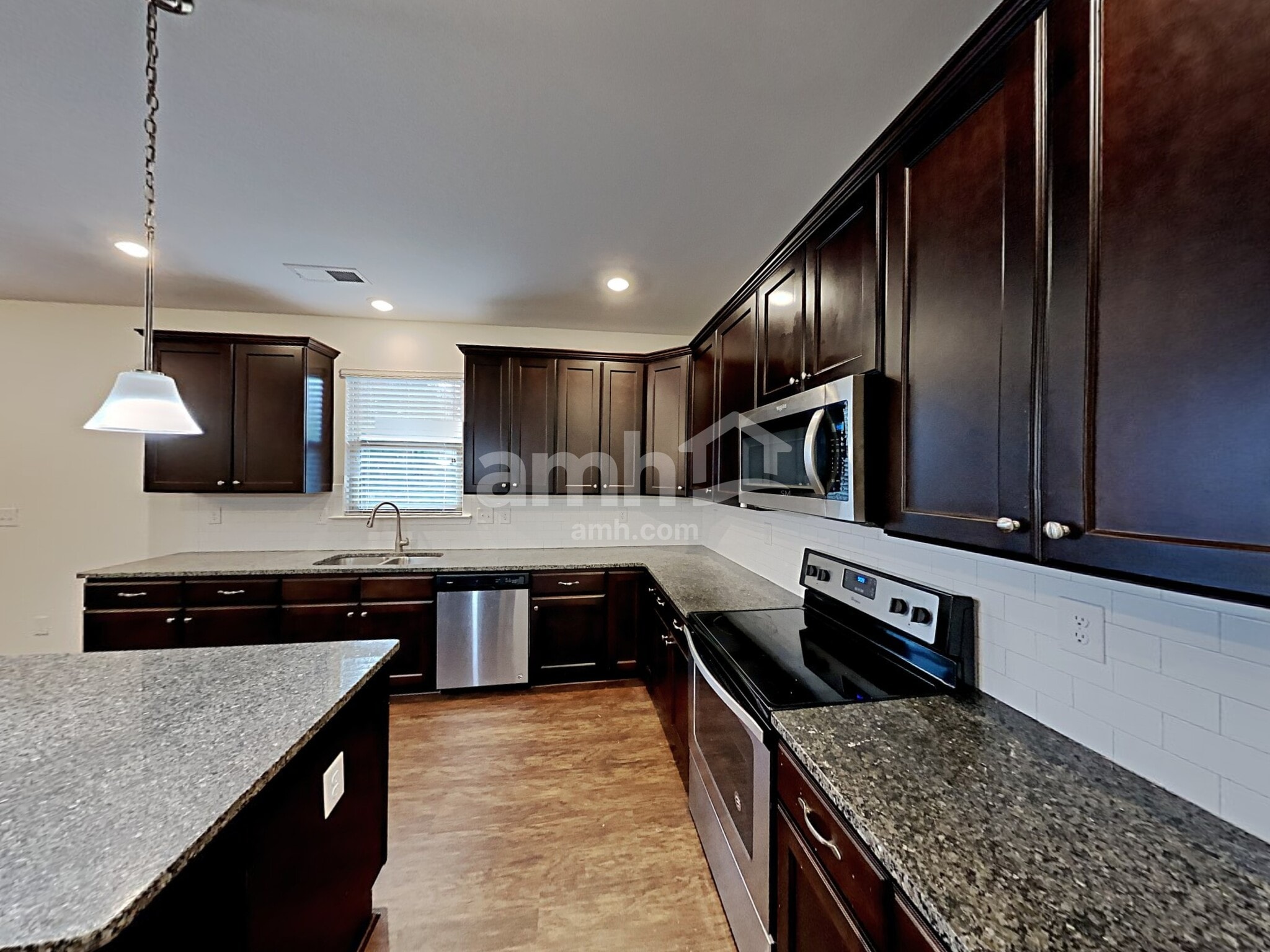 Building Photo - 2133 Leafmore Ct SE