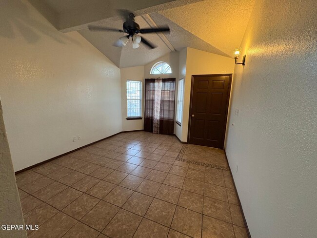 Building Photo - 7142 Dale Rd