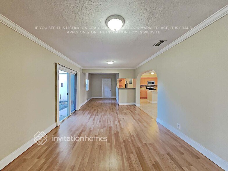 Building Photo - 1920 N 53rd Ave