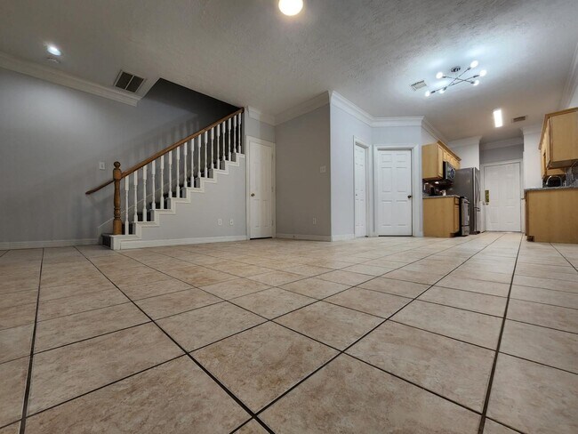 Building Photo - 11045 Landswalk Dr