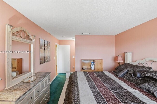 Building Photo - 13741 SW 160th Terrace