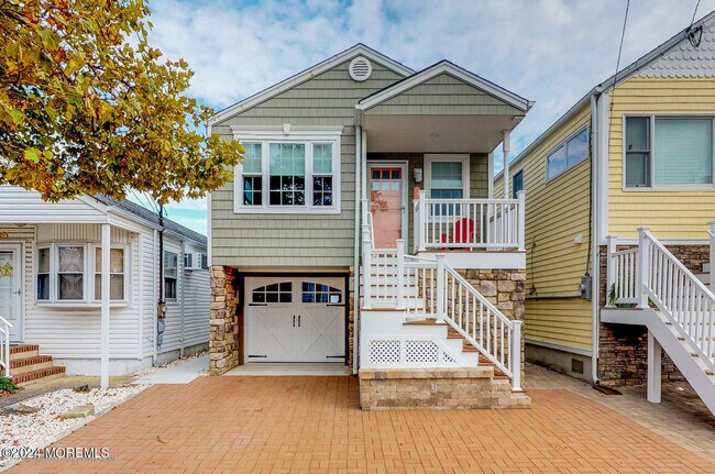 Primary Photo - 222 Hiering Ave