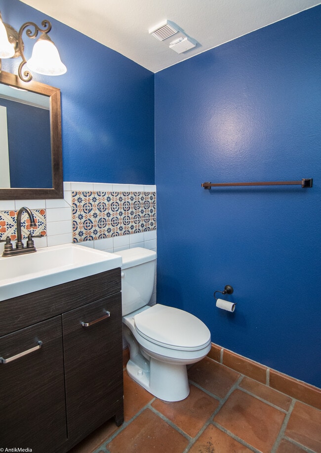 Building Photo - 7023 E 4th St