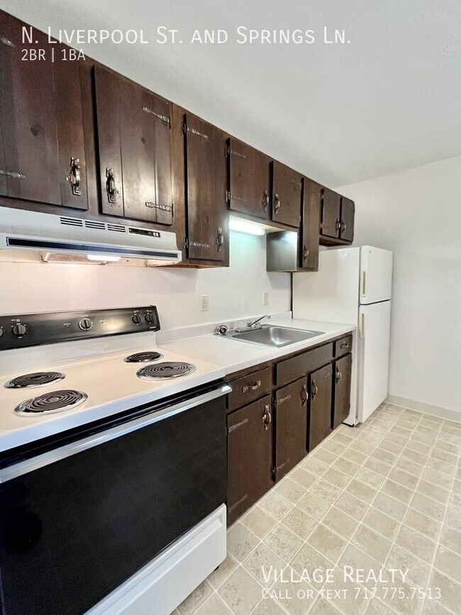 Building Photo - 220 Elizabeth Ln