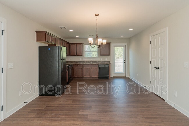 Building Photo - 112 Brookside Way
