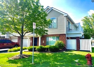 Building Photo - 3581 Reeves Dr