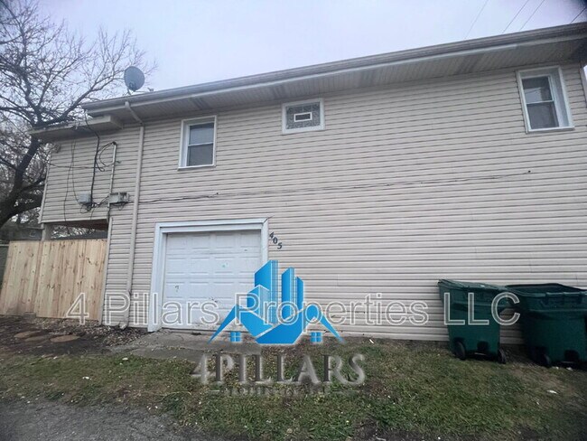 Building Photo - 403 Kenwood St