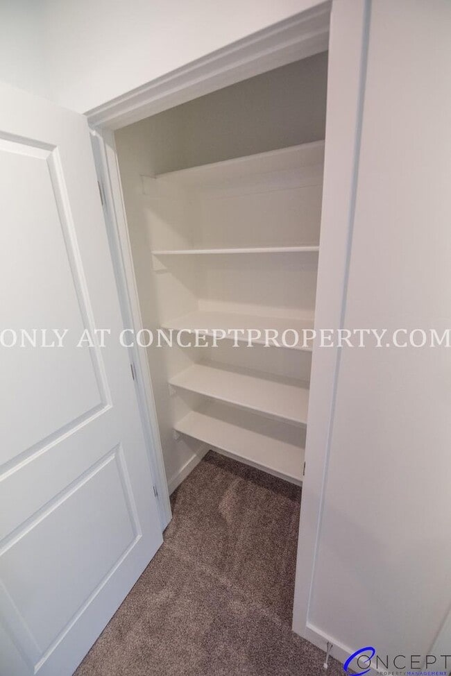 Building Photo - Brand-New Beautiful Spacious Modern Townhome in Lehi with Luxury Finishes & Prime Amenities