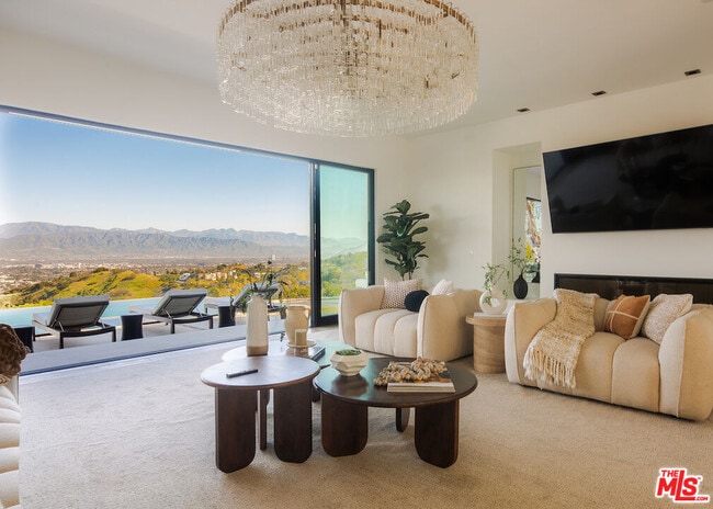 Building Photo - 13331 Mulholland Dr