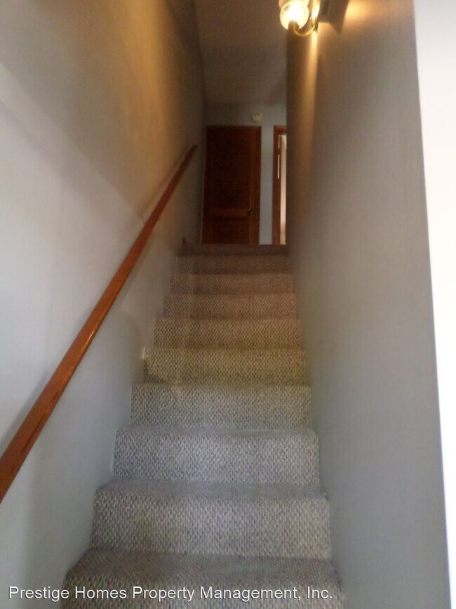 Building Photo - 2 br, 1.5 bath House - 232 Edith Way