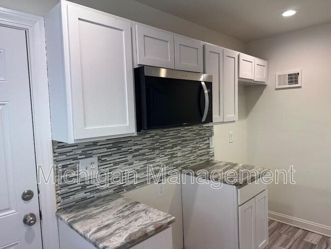 Building Photo - 17164 Northlawn St