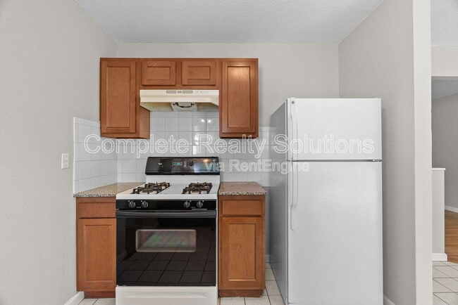 Building Photo - 1144 Northdale Ave
