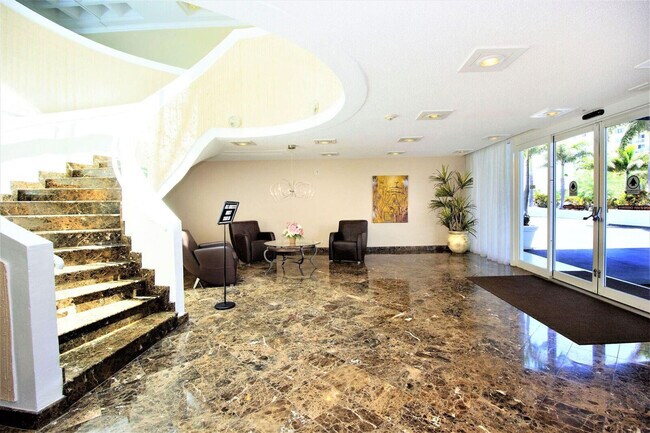 Building Photo - 1360 S Ocean Blvd