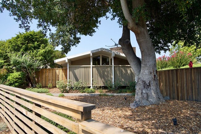 Primary Photo - Beautifully Updated Four Bedroom Napa Home