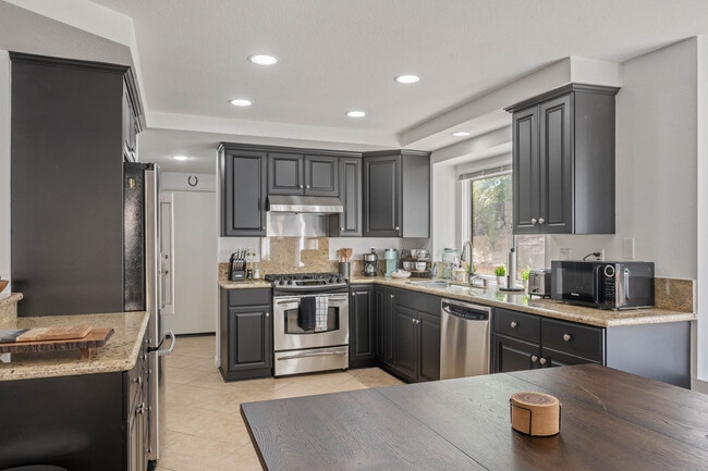Building Photo - 27813 Firebrand Dr