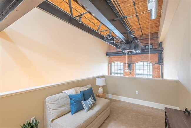 Building Photo - 413 Central Ave