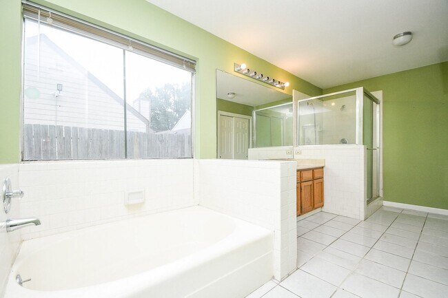 Building Photo - 9111 Belle Glen Dr